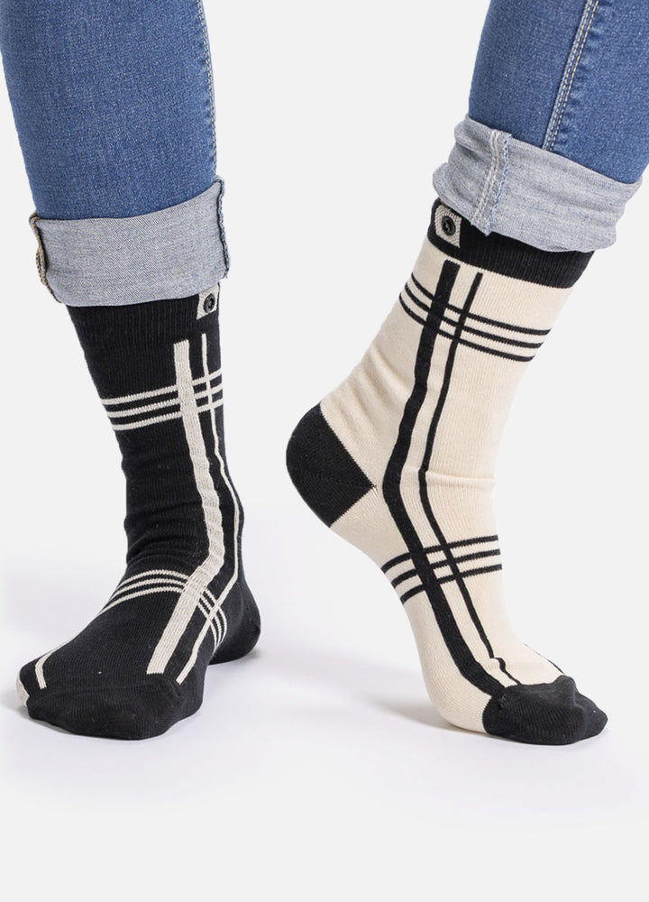 Asta | One pair, two colors