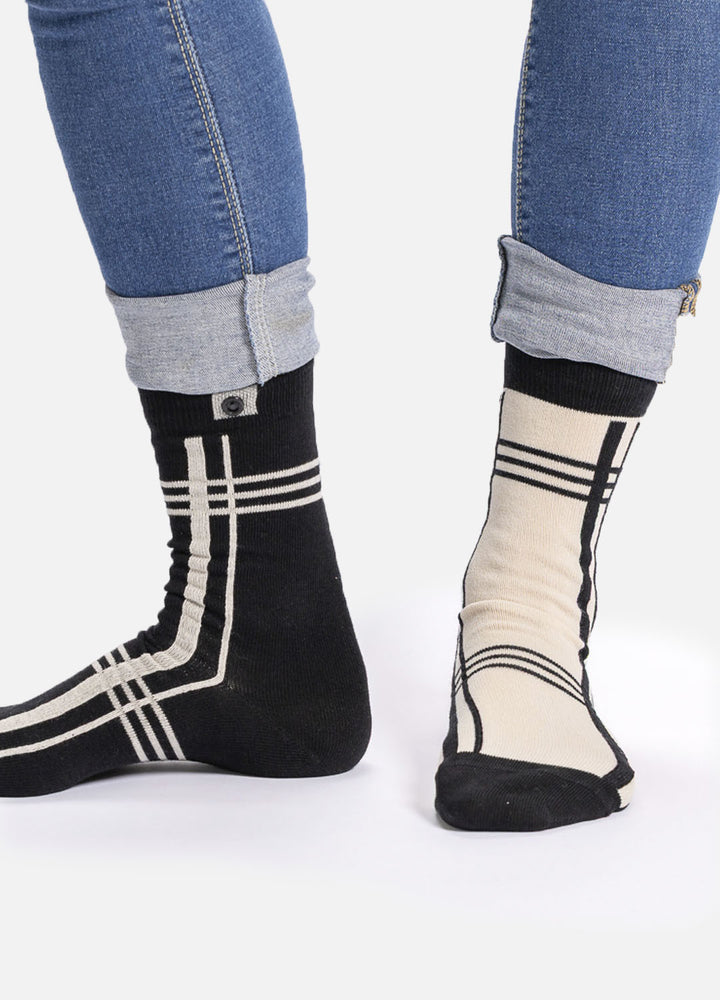 Asta | One pair, two colors