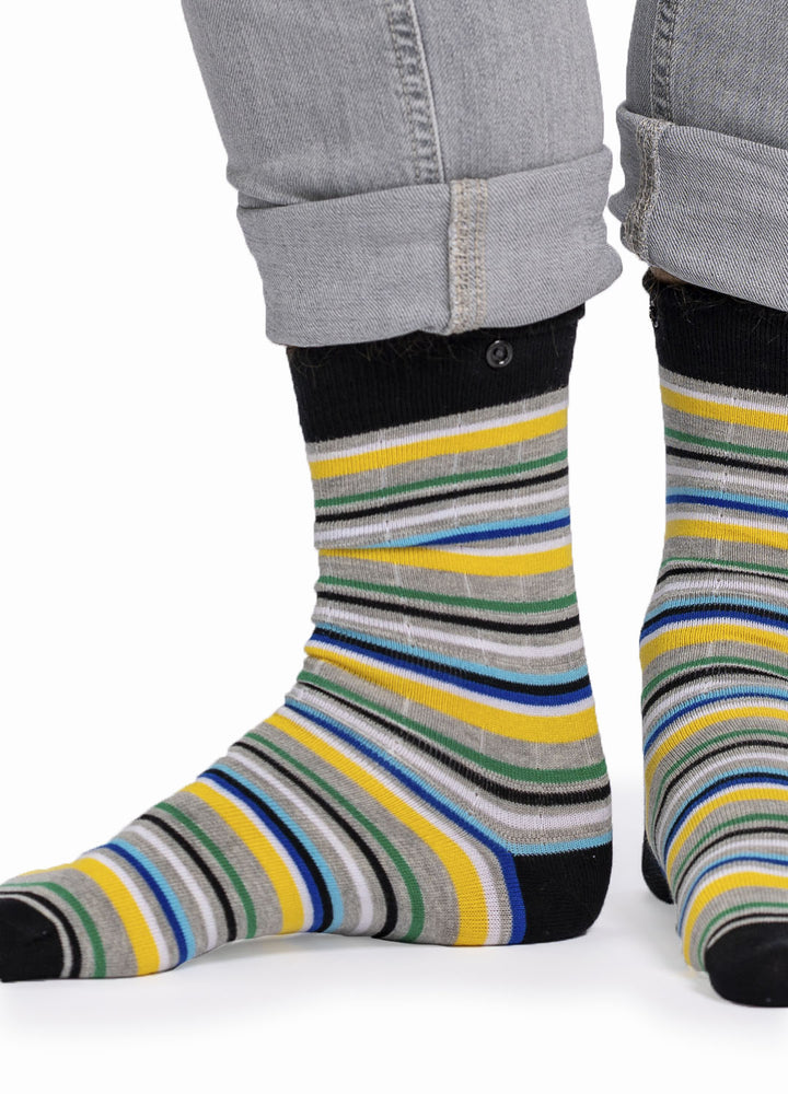 Gustee | organic cotton socks with colorful stripes & button