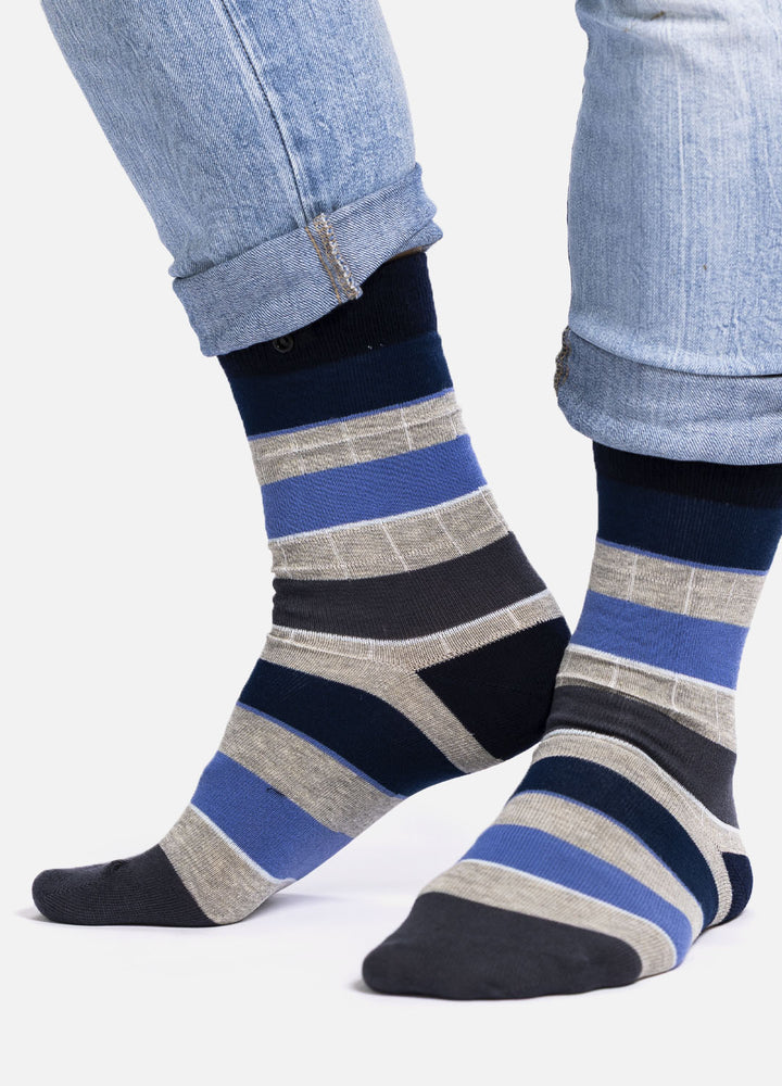 Lanet | organic socks with bold stripes & button