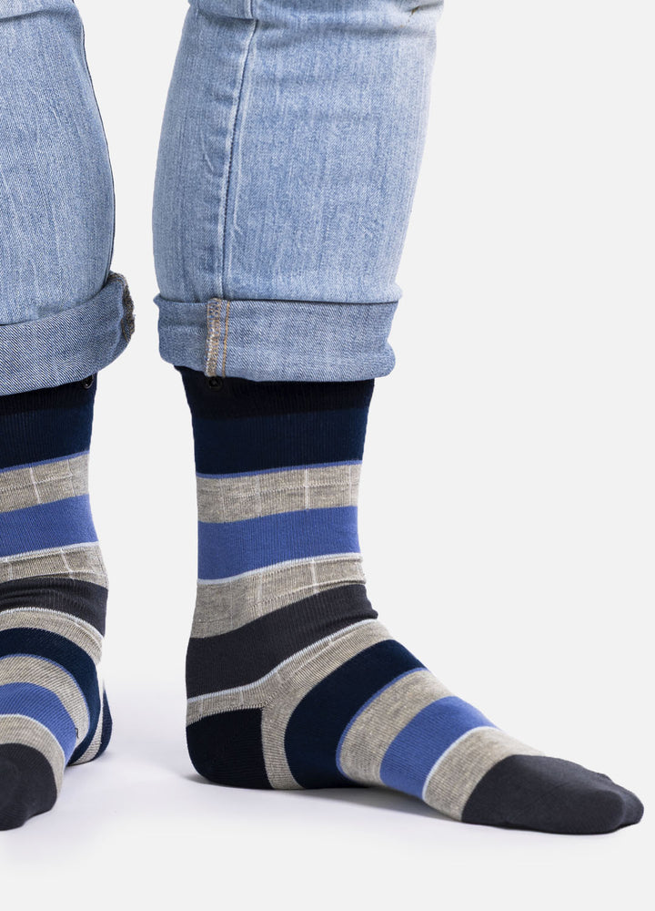 Lanet | organic socks with bold stripes & button