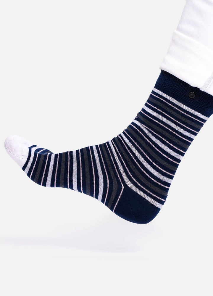 Leeba – organic cotton socks in navy stripes with smart button