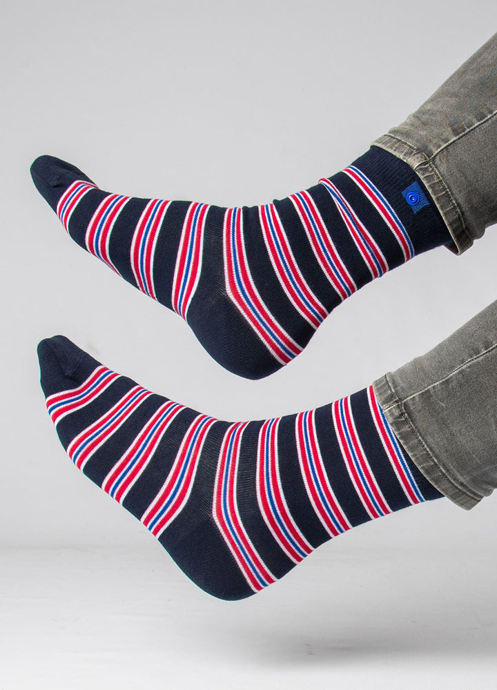 Sorte strømper med små striber 1