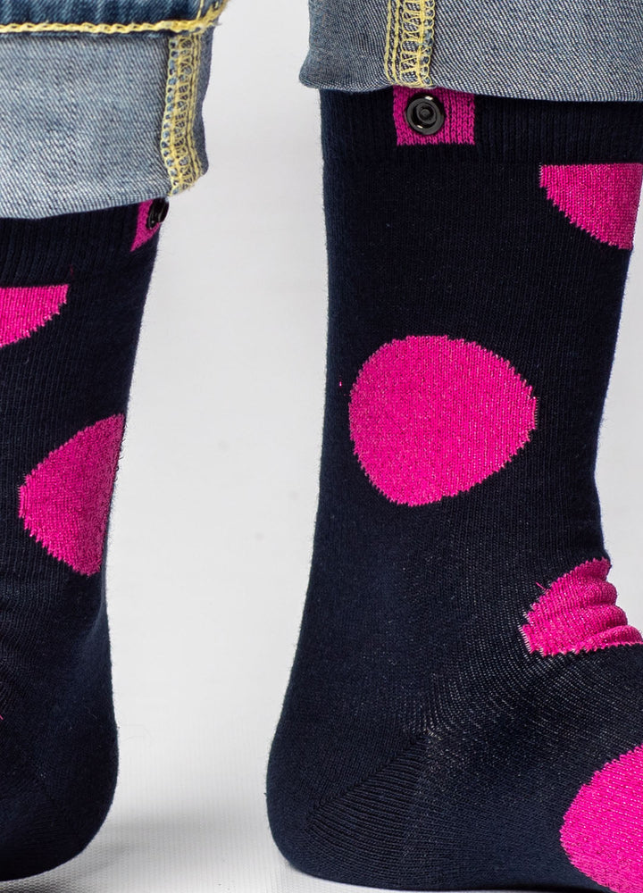 Navy strømper med pink prikker knappen