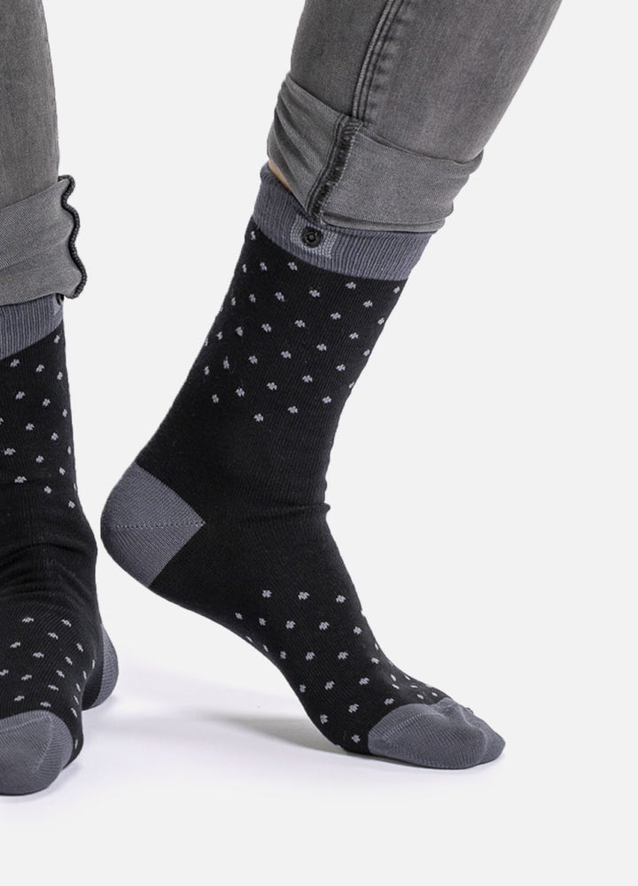 Mic| Black dotted design