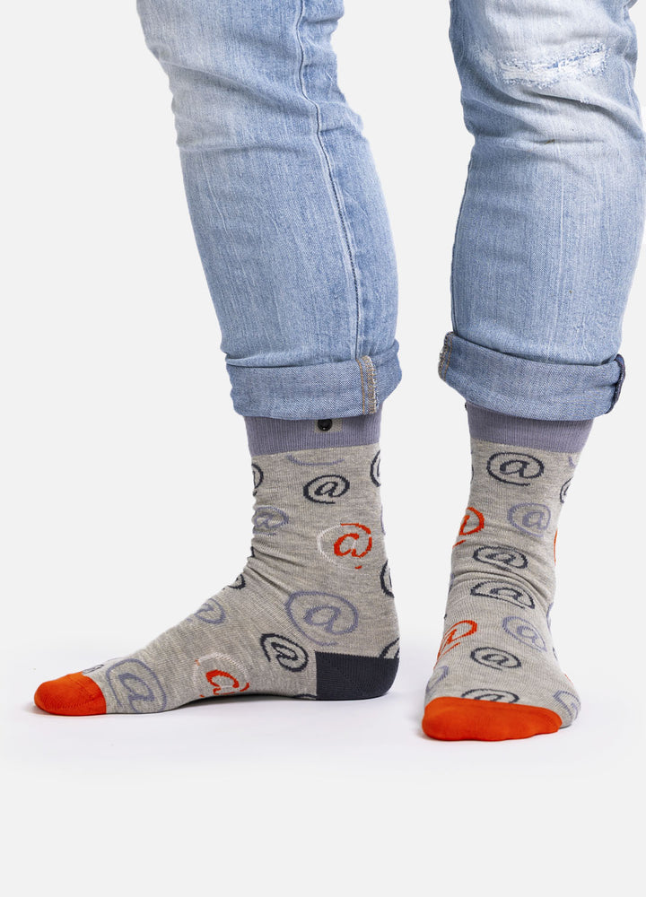 Oreell – organic cotton socks with @-print and button