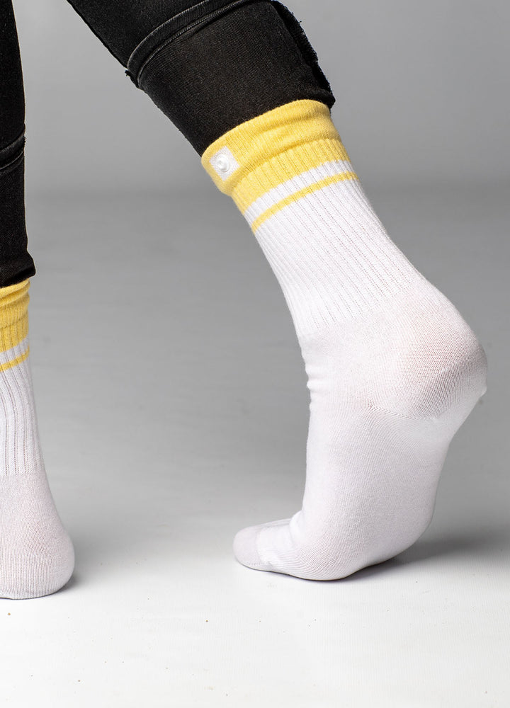 Hvide sportsstrømper gul rib 2