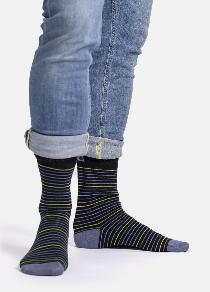 Roto bamboo socks | with elegant stripes & smart button