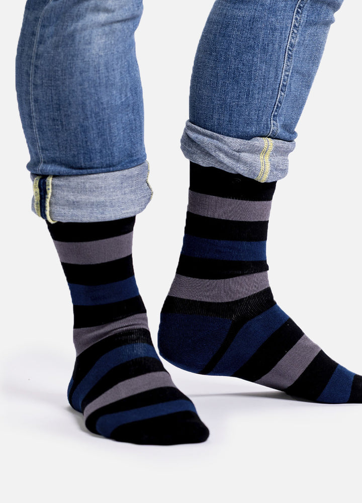 Sada men’s bamboo socks with stripes & smart button