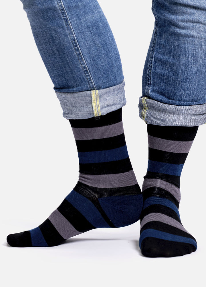 Sada men’s bamboo socks with stripes & smart button
