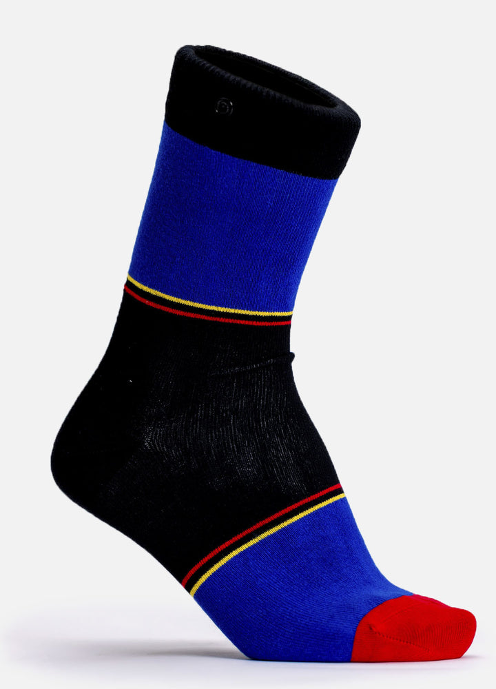 Shadoe bamboo socks with sporty design & smart button