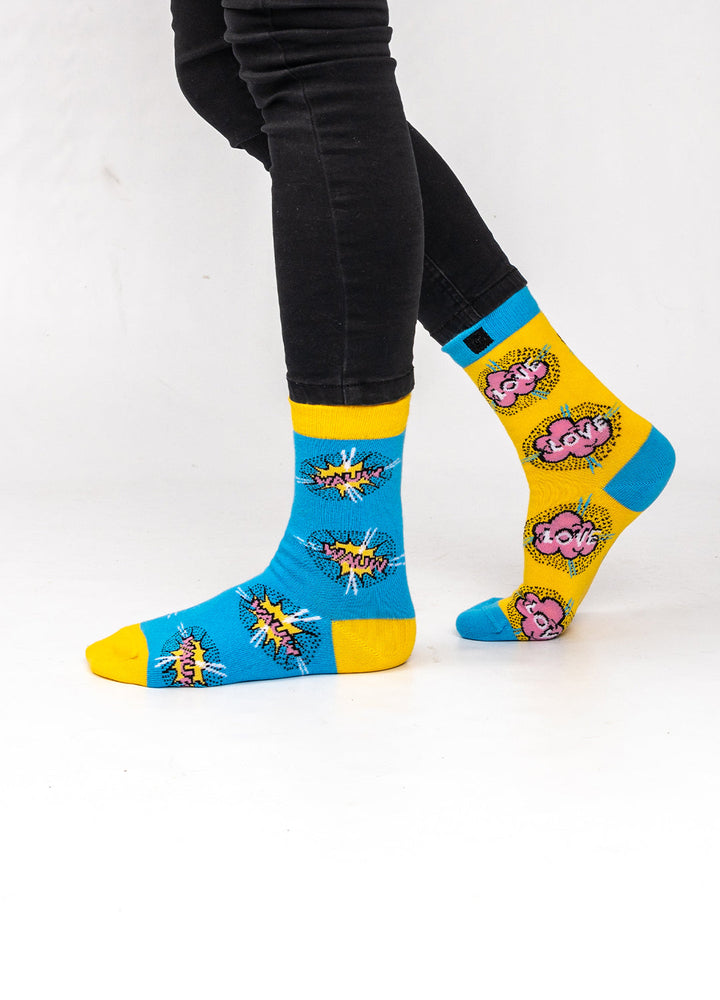 Gule og blå strømper love