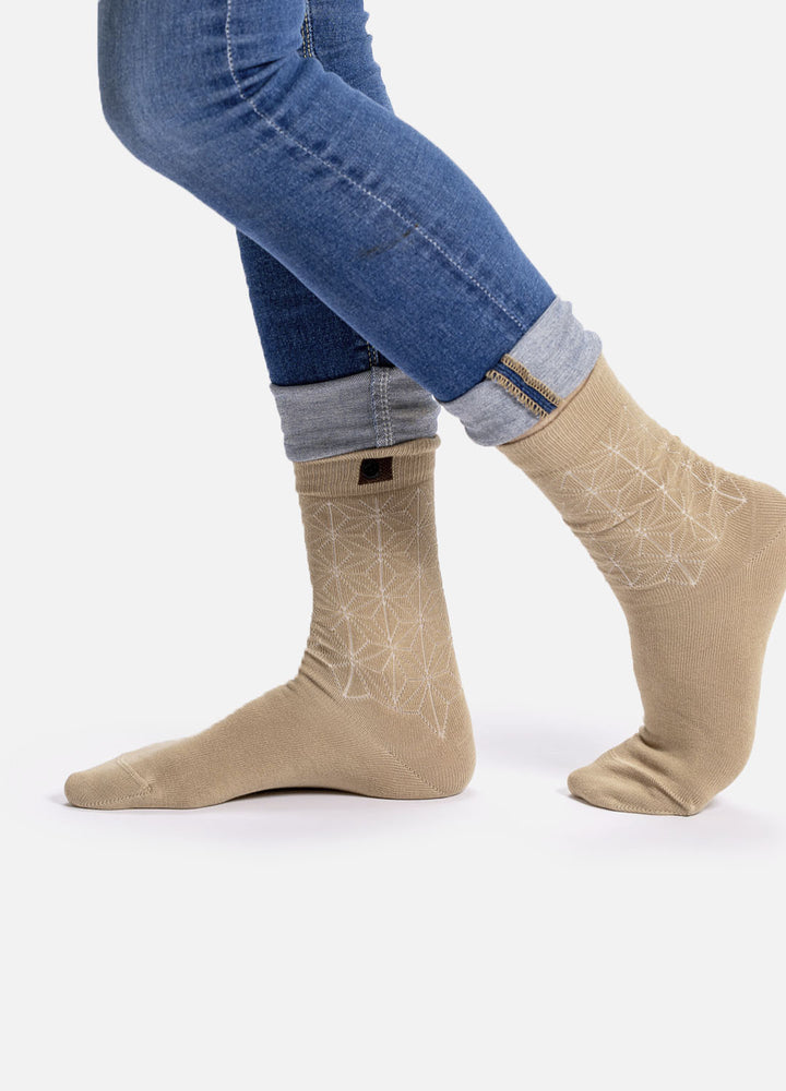 Tatsu | Eco-Friendly Beige Pattern