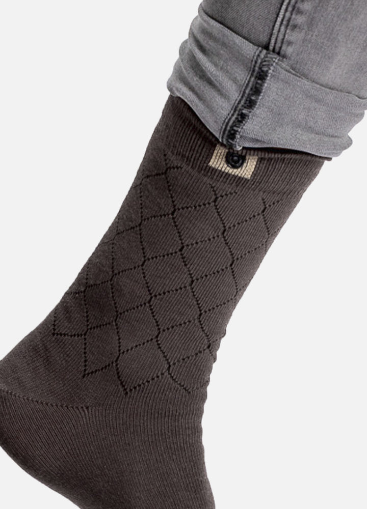 Tomo women’s organic cotton socks | Brown diamond pattern