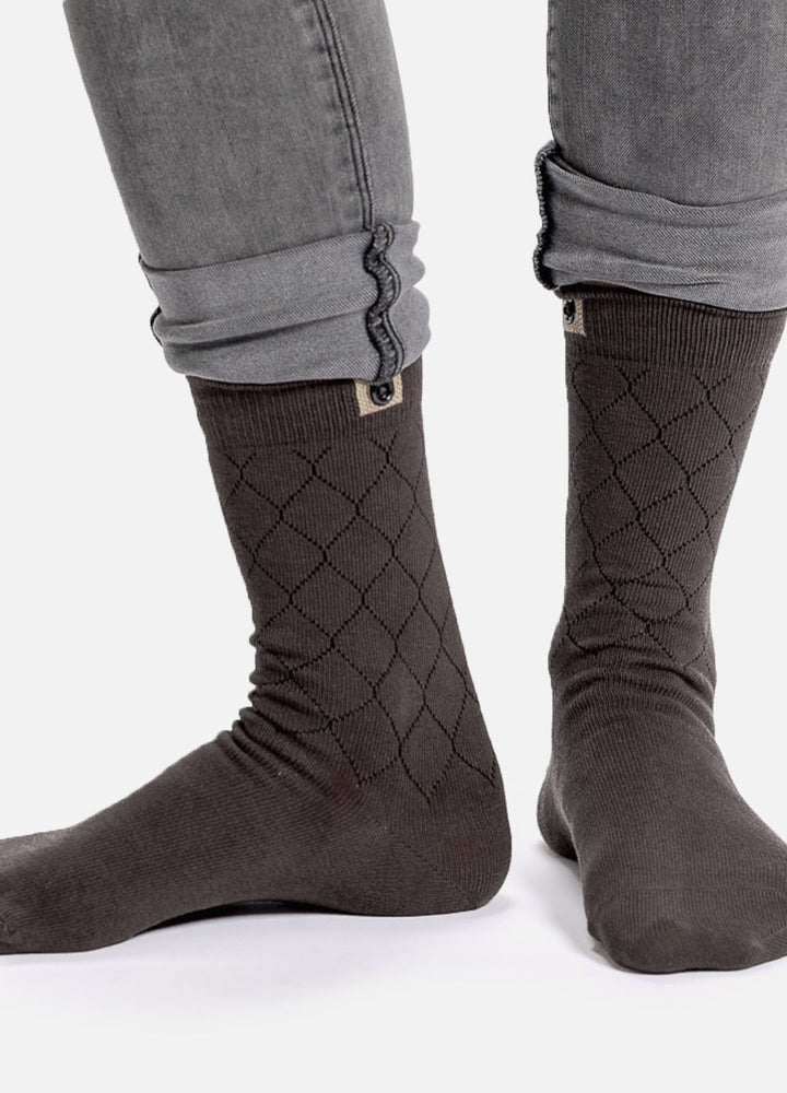 Tomo women’s organic cotton socks | Brown diamond pattern