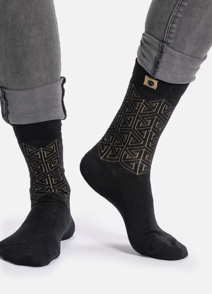 Vara | Black organic cotton socks for women