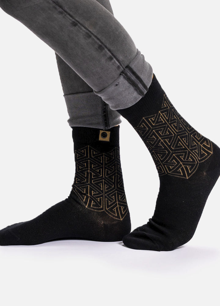 Vara | Black organic cotton socks for women