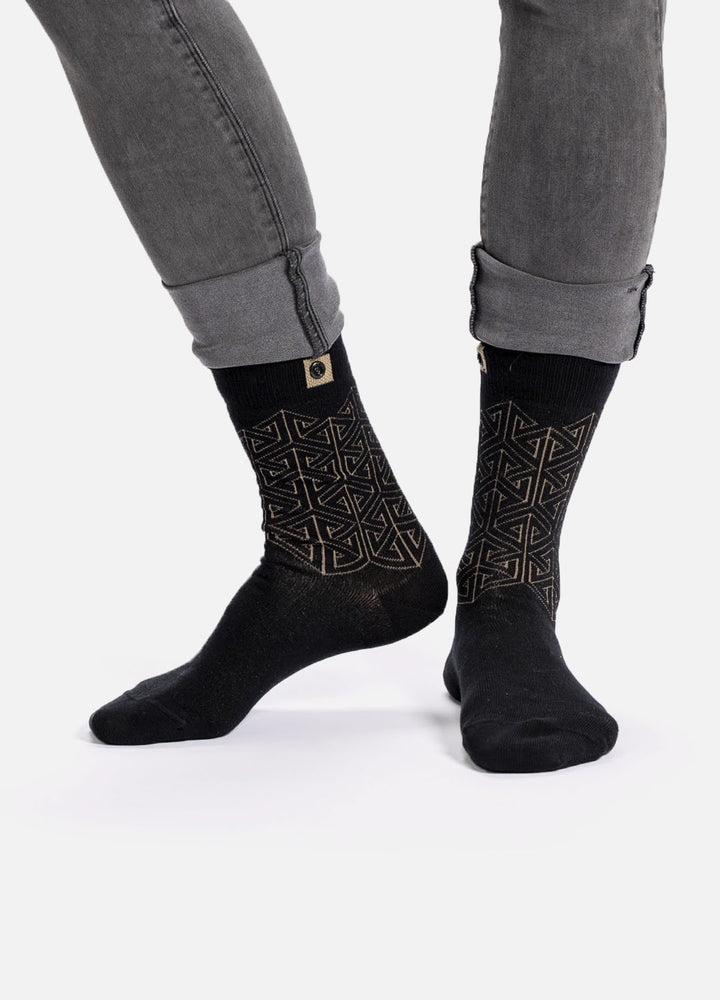 Vara | Black organic cotton socks for women